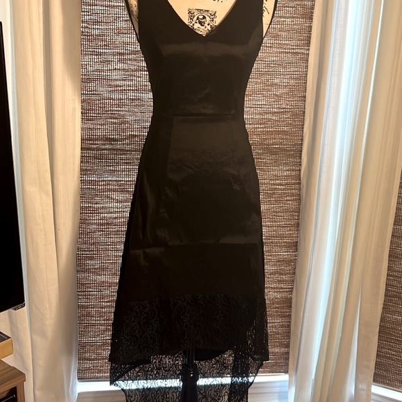 SEXY BLACK HIGH LOW LACE DETAIL DRESS - Picture 7 of 10